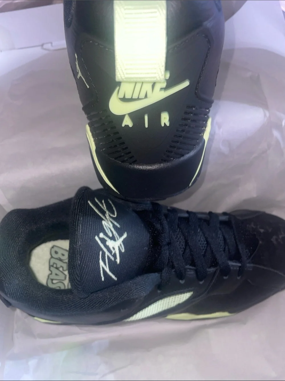 Black Jordan Script Low-Top Sneakers black with neon Green Accents MVP 92